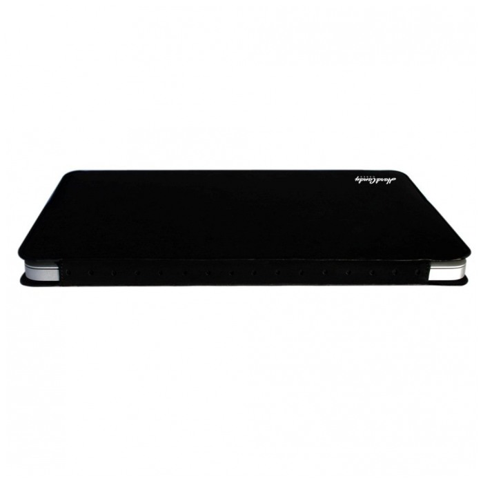 картинка Чехол Hard Candy Convertable Black for MacBook Air 13'' (CMACAIR13-BK) от магазина КомпьютерЦентр