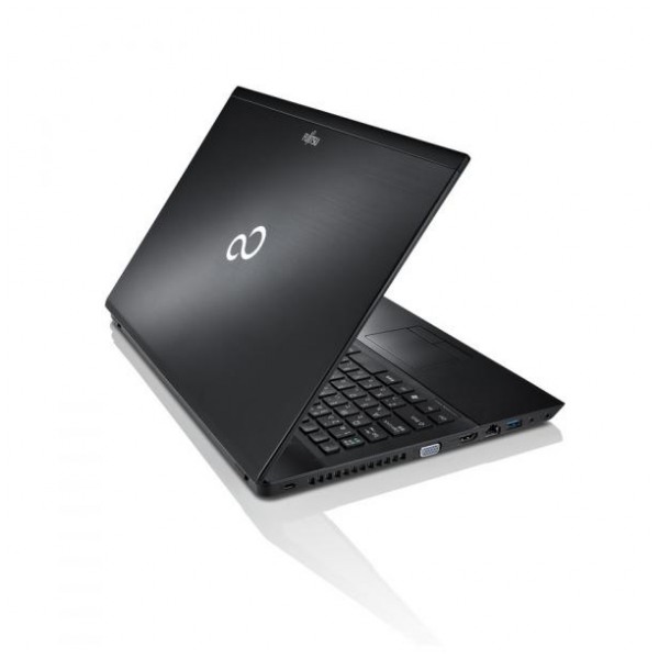 картинка Ноутбук Fujitsu LifeBook AH552 Black (AH552MC7A5RU) от магазина КомпьютерЦентр