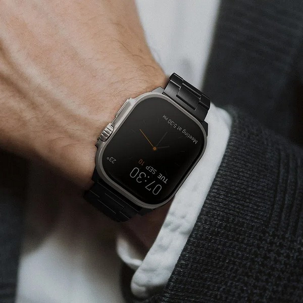 картинка Стальной ремень Uniq OSTA для Apple Watch 49/ 45/ 44/ 42 Black (49MM-OSTABLK) от магазина КомпьютерЦентр