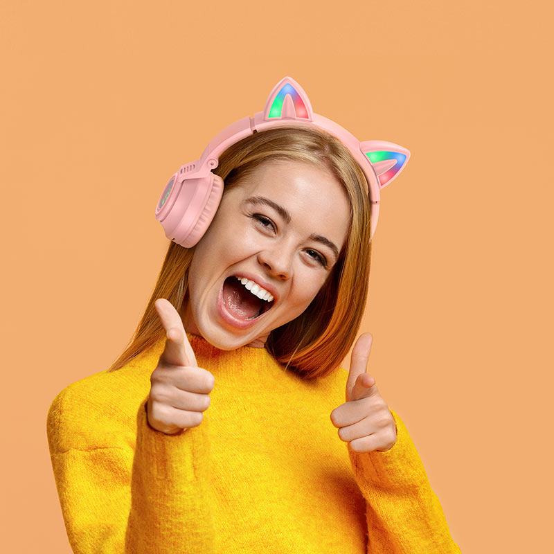 картинка Гарнитура Borofone BO18 Cat ear BT headphones Pink от магазина КомпьютерЦентр