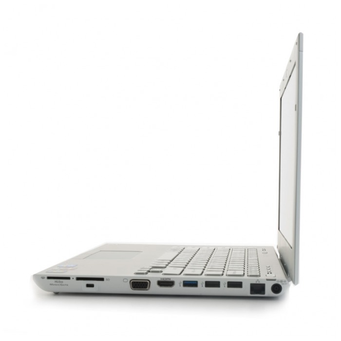 картинка Ноутбук Sony Vaio VPC-SB2L1R/W White (VPC-SB2L1R/W) от магазина КомпьютерЦентр
