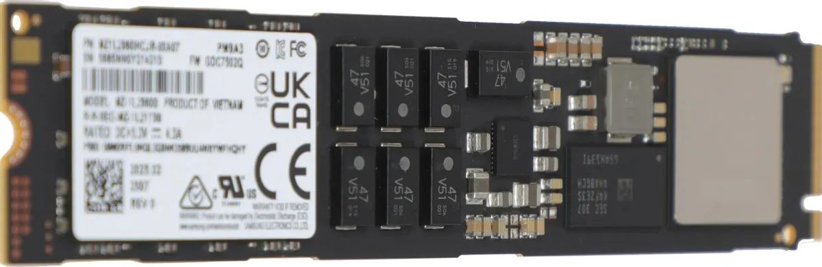 картинка SSD накопитель 960Gb Samsung PM9BA3 oem (MZ1L2960HCJR-00A07) от магазина КомпьютерЦентр