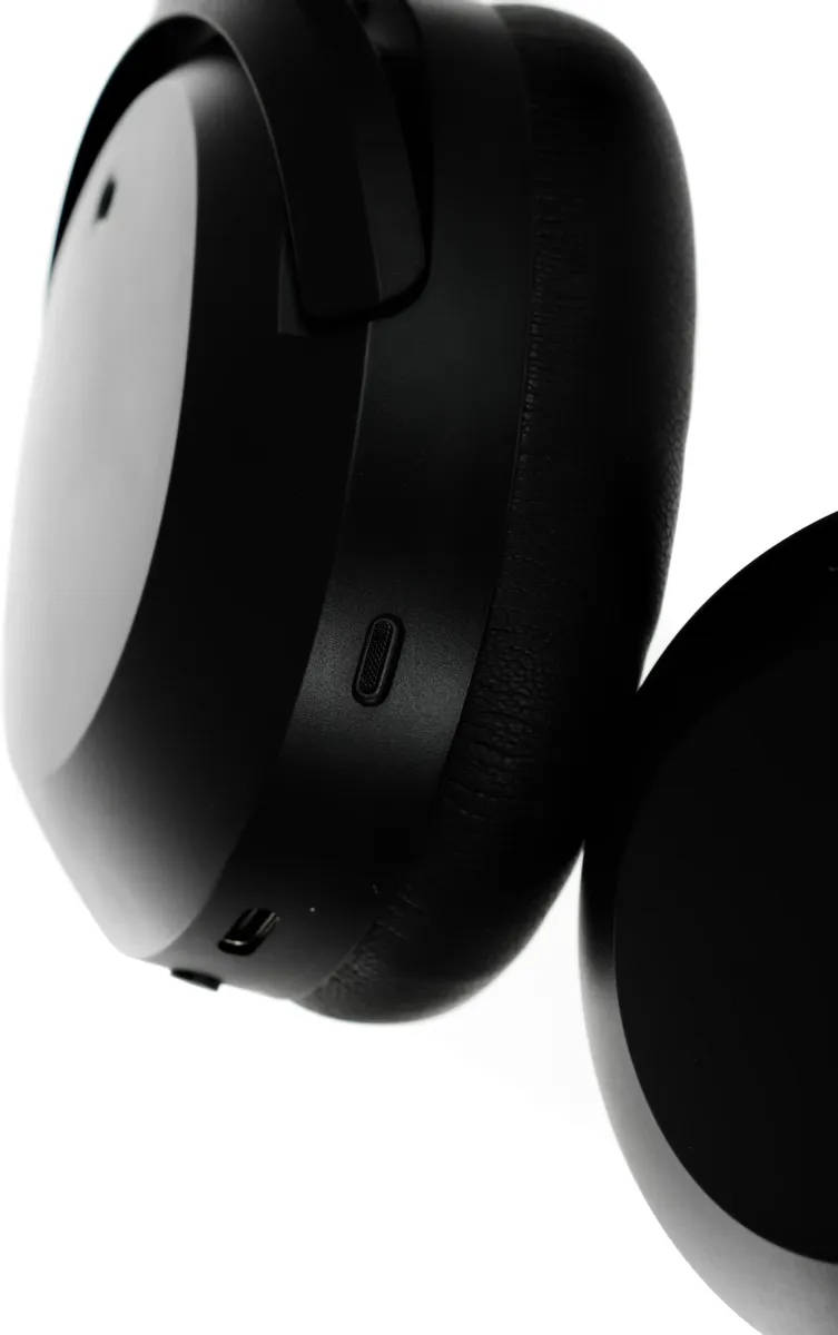 картинка Bluetooth гарнитура Edifier W820NB Black от магазина КомпьютерЦентр