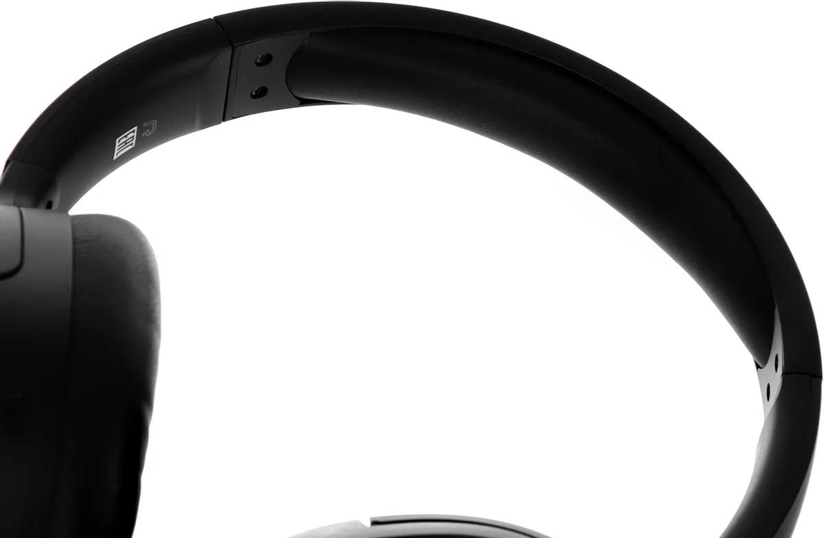 картинка Bluetooth гарнитура Edifier W820NB Black от магазина КомпьютерЦентр