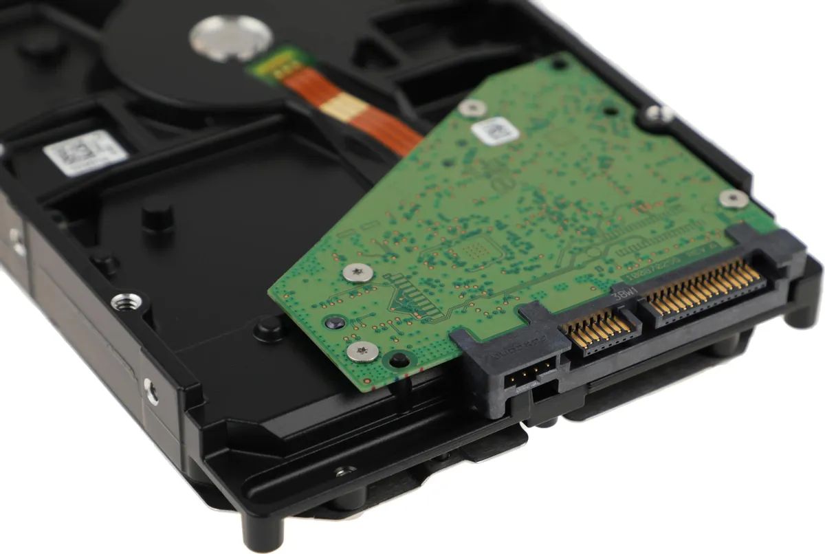 картинка HDD 1.0Tb Seagate 3.5'' Skyhawk; ST1000VX013 от магазина КомпьютерЦентр