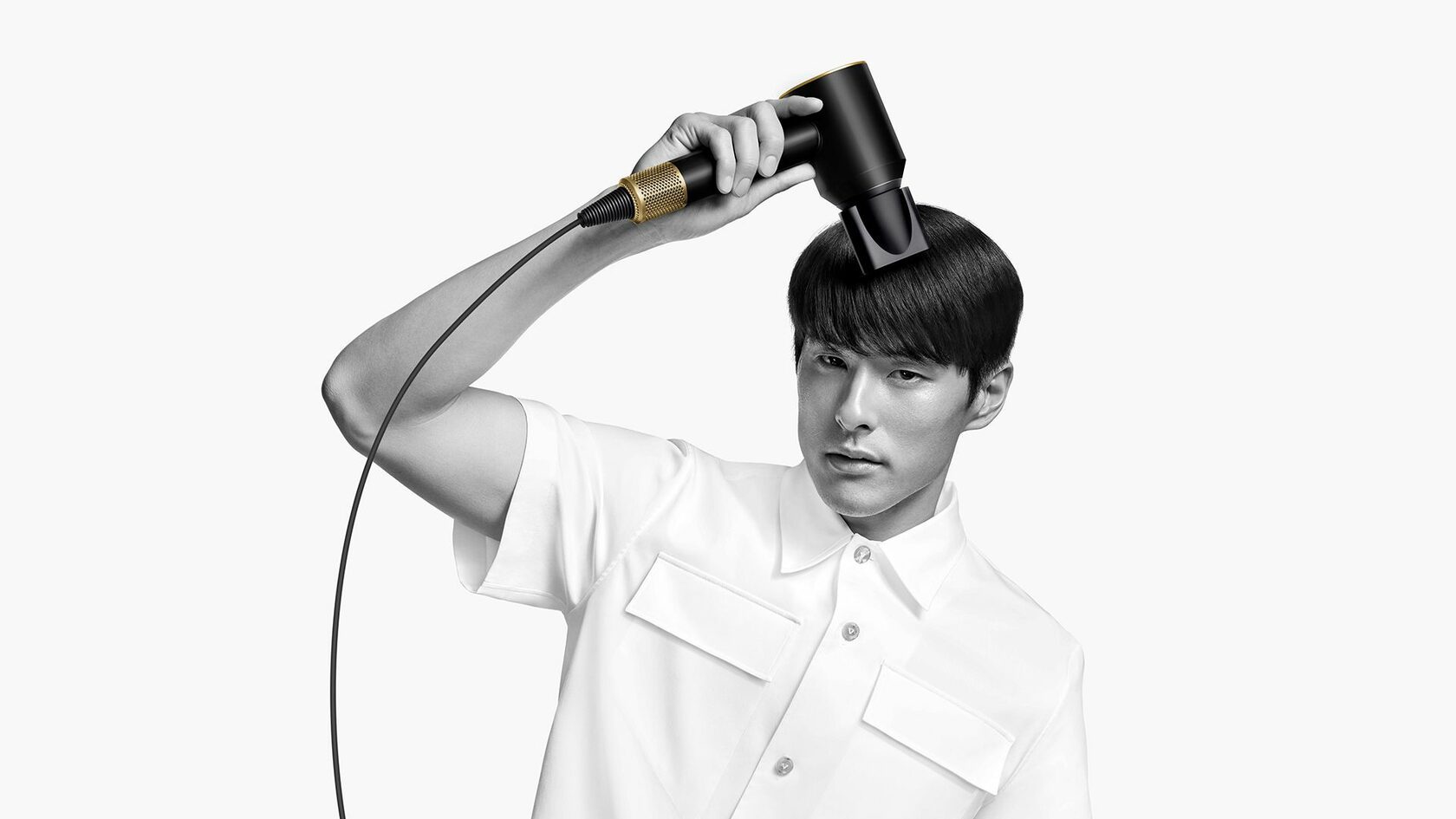 картинка Фен для волос Dyson Supersonic HD15 Gold/ Onyx от магазина КомпьютерЦентр
