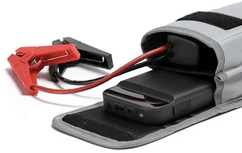 картинка Пуско-зарядное устройство Xiaomi 70mai Jump Starter Midrive PS01 от магазина КомпьютерЦентр