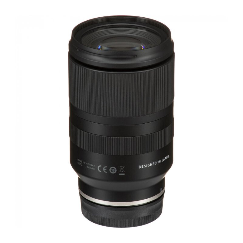 картинка Объектив Tamron 17-70mm F/ 2.8 Di III-A VC RXD (B070) Sony E от магазина КомпьютерЦентр