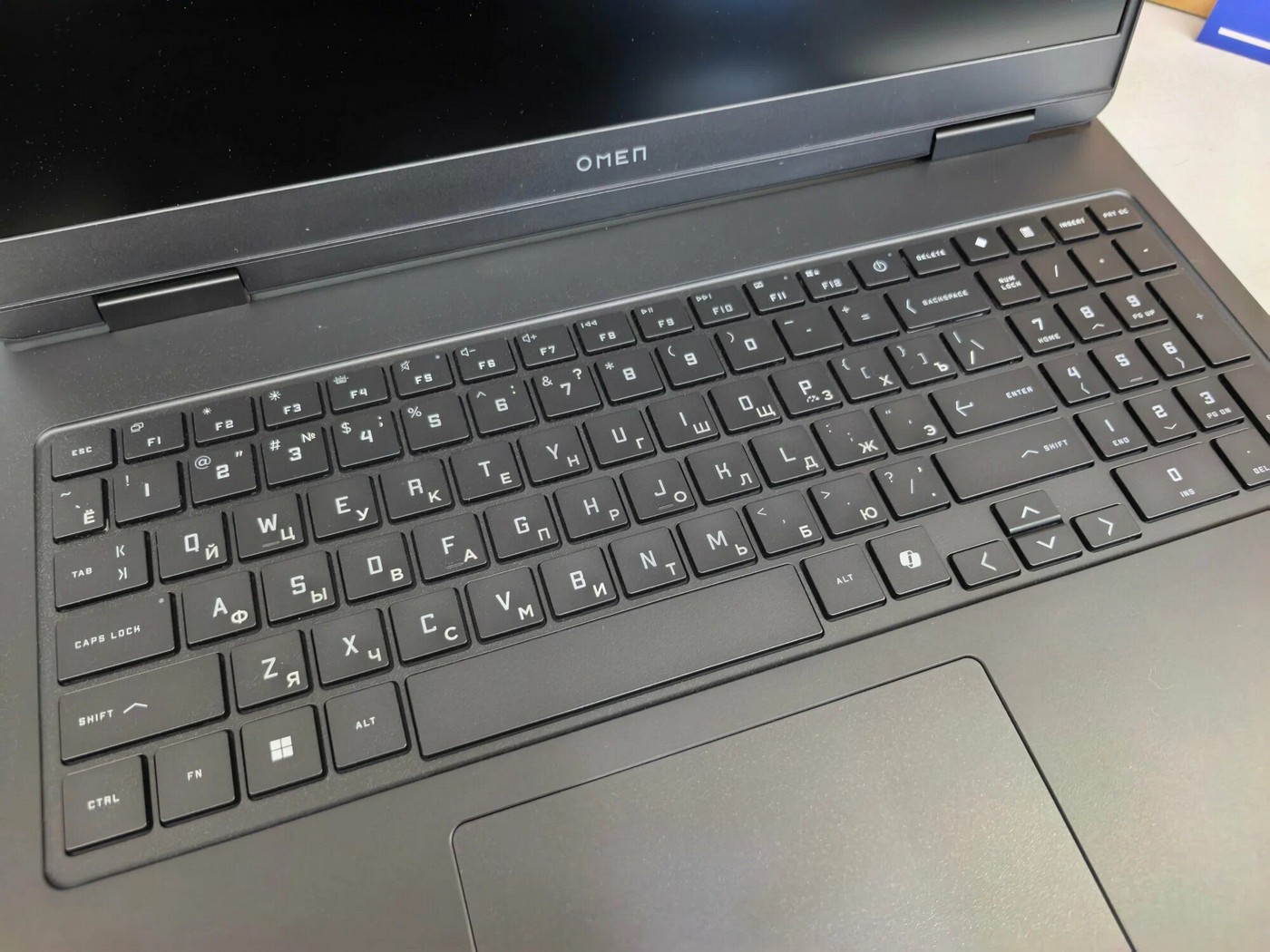 картинка Ноутбук HP Omen 16-am0001TX 16.1'' IPS (2560 x 1440) 240Hz/  Intel Core i7-14650HX (16/ 24)/  16Gb DDR5/  1Tb SSD/  RTX5070 8Gb/  83 Wh/  Windows11H от магазина КомпьютерЦентр