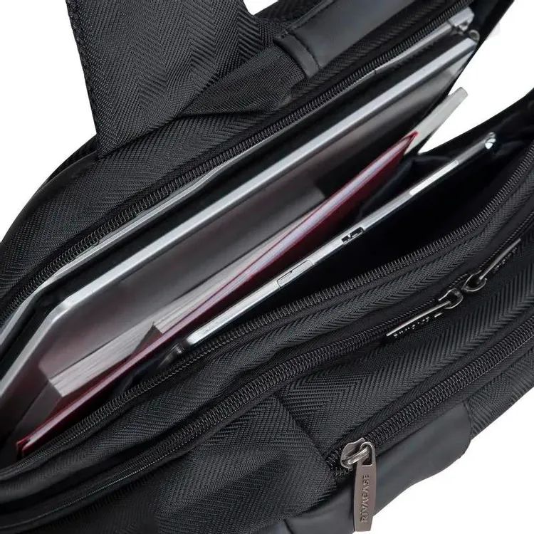 картинка Рюкзак для ноутбука Riva 8165 15.6'' Черный (8165 Black) от магазина КомпьютерЦентр