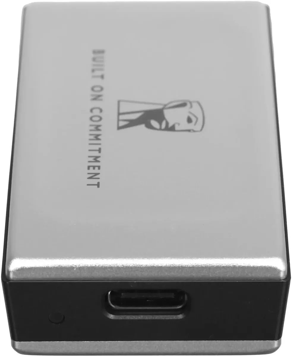 картинка SSD внешний 2Tb Kingston USB-C 1.8'' SXS2000/ 2000GA Silver от магазина КомпьютерЦентр