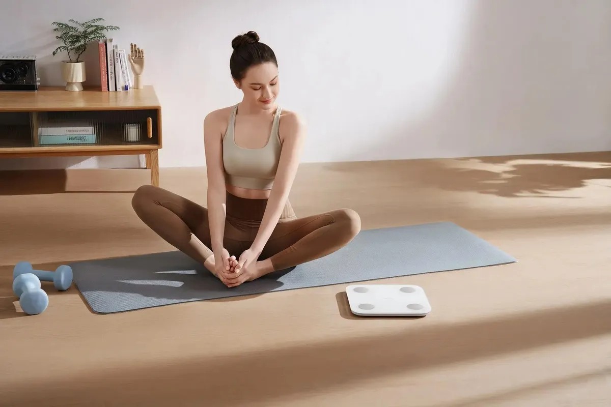 картинка Умные весы Xiaomi Mi Body Composition Scale S400 BHR7793GL от магазина КомпьютерЦентр