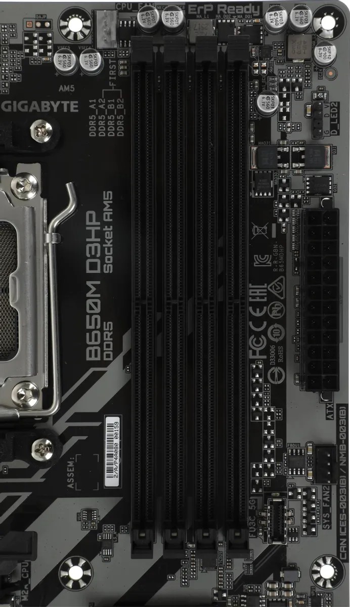 картинка Материнская плата Gigabyte B650M D3HP; 4xDDR5; AM5; AMD B650; 2xM.2; 2.5Gb LAN; 1xHDMI+2xDP, micro-ATX от магазина КомпьютерЦентр