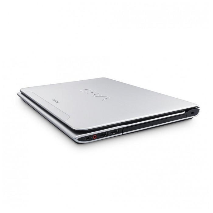 картинка Ультрабук Sony Vaio SV-P1321M2R/S Silver (SV-P1321M2R/S) от магазина КомпьютерЦентр