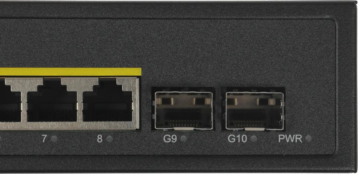 картинка Switch 8-port Cudy GS1008PS2 (L2) 8x1 Гбит/ с 2SFP 8PoE+ 120W неуправляемый от магазина КомпьютерЦентр