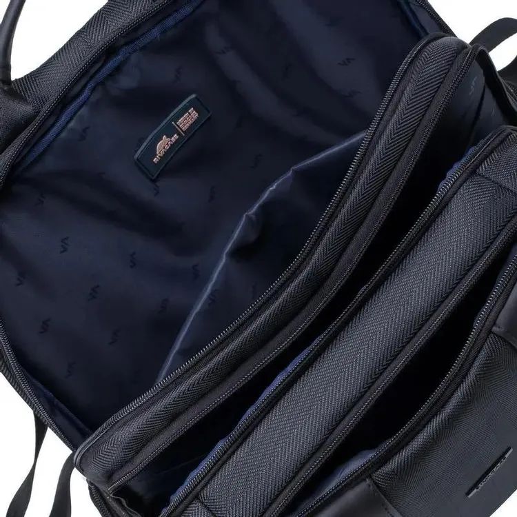 картинка Рюкзак для ноутбука Riva 8165 15.6'' Черный (8165 Black) от магазина КомпьютерЦентр