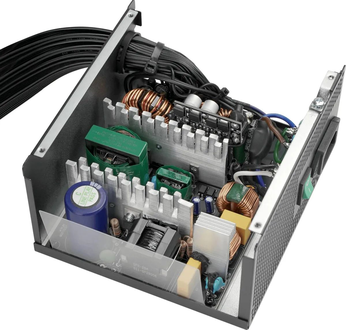 картинка Блок питания DeepCool GamerStorm ATX 650W PK650D от магазина КомпьютерЦентр