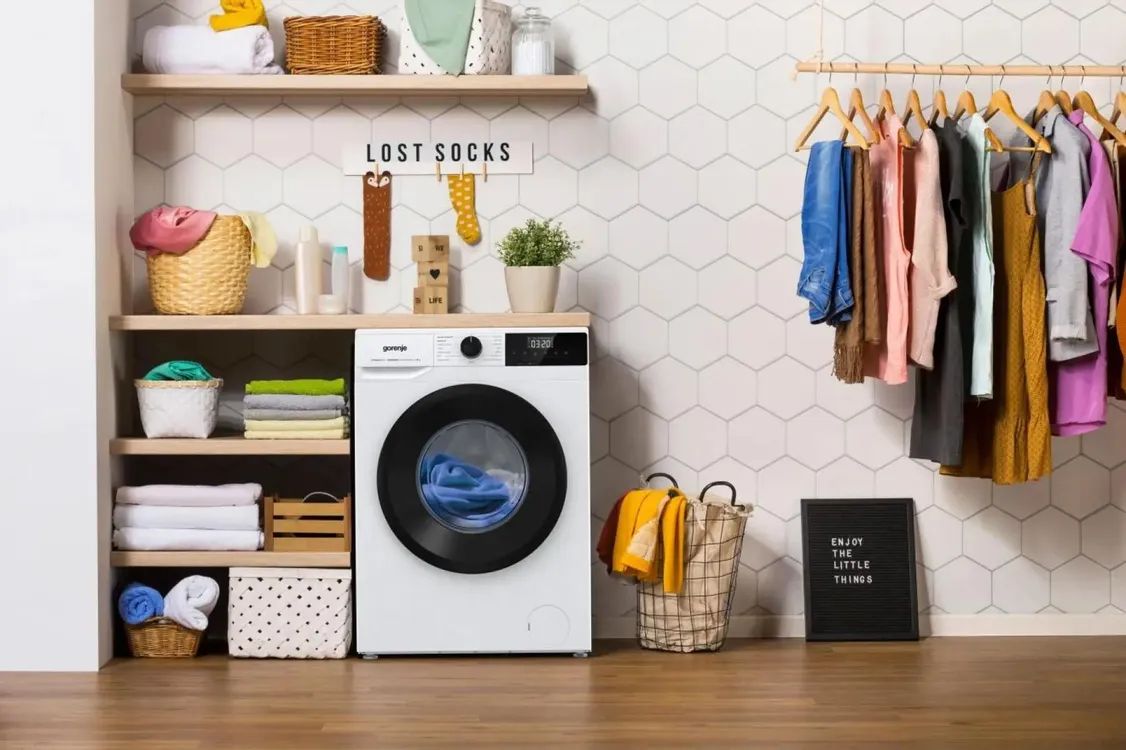 картинка Стиральная машина Gorenje W1NHPI60SCSIRV, белый от магазина КомпьютерЦентр