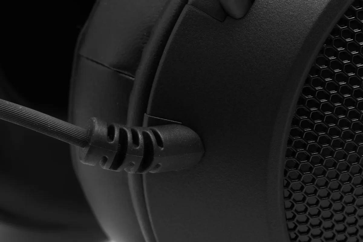 картинка Гарнитура Razer Kraken X Essential (RZ04-02950100-R3C1) от магазина КомпьютерЦентр