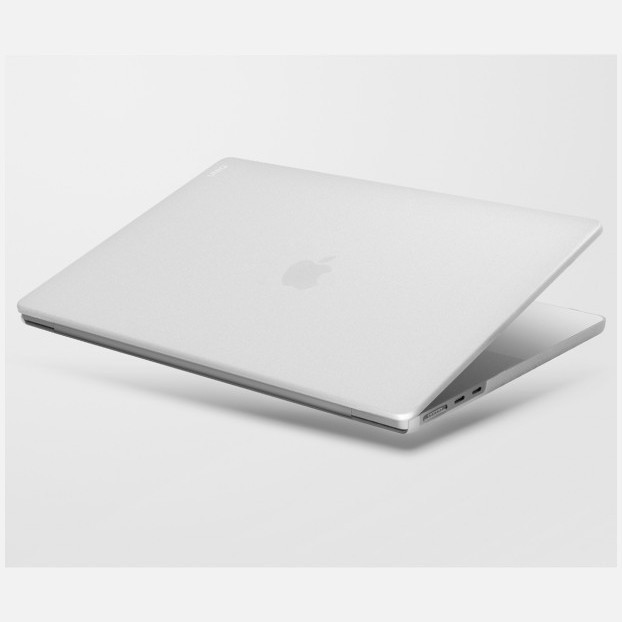 картинка Чехол Uniq CLARO для MacBook AIR 15'' M2 -2023г., цвет матовый прозрачный (Matte Clear) MA15(2023)-CLAROMCLR от магазина КомпьютерЦентр