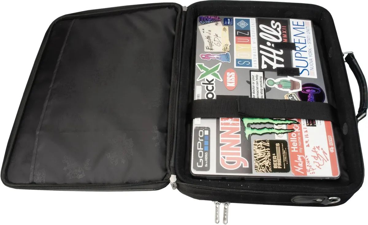 картинка Сумка для ноутбука Continent CC-115 Black 16'' (CON-CC115/ BLACK) от магазина КомпьютерЦентр