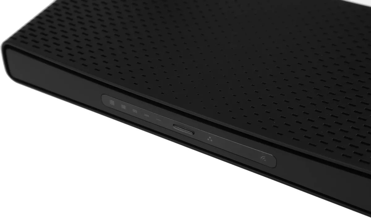 картинка Маршрутизатор Mikrotik C53UiG+5HPaxD2HPaxD Hap ax3, 4*1Gbit, 1*2.5Gbit, 2.4/ 5Ghz, AX1800 от магазина КомпьютерЦентр