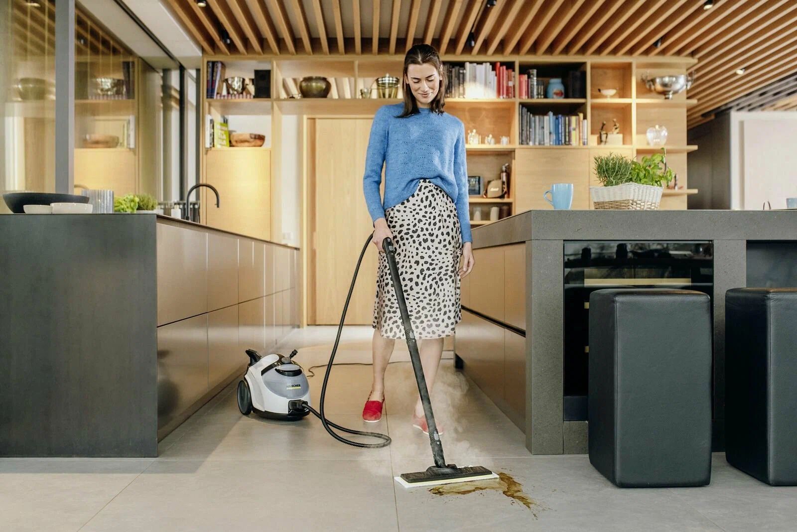 картинка Пароочиститель KARCHER SC 5 Iron от магазина КомпьютерЦентр