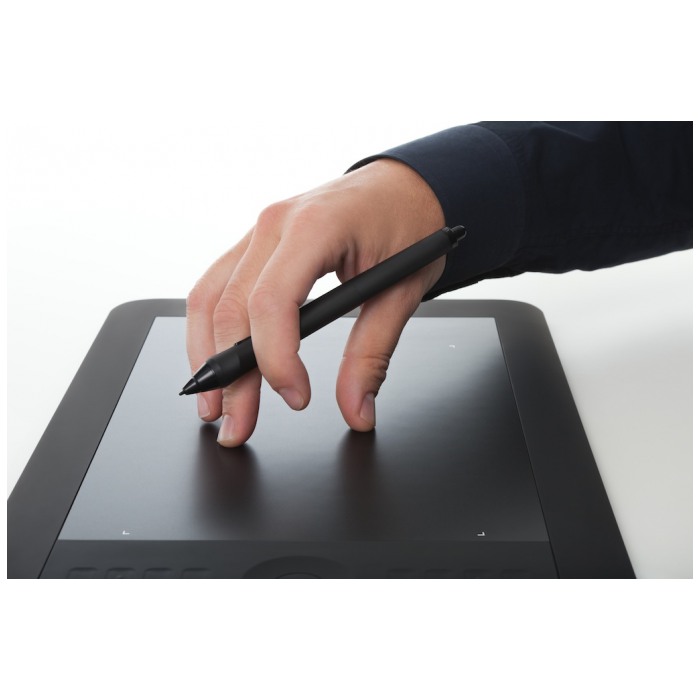 картинка Графический планшет Wacom Intuos5 Touch M (PTH-650-RU) от магазина КомпьютерЦентр