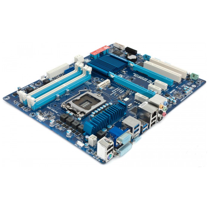 картинка Материнская плата Gigabyte GA-Z77-D3H (GA-Z77-D3H) от магазина КомпьютерЦентр