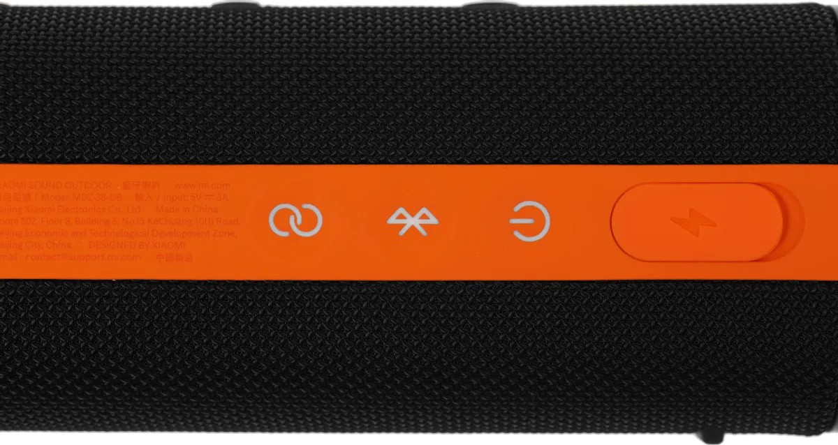 картинка Портативная колонка Xiaomi Mi Bluetooth Outdoor MDZ-38-DB Black (QBH4261GL) от магазина КомпьютерЦентр
