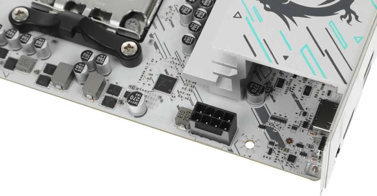 картинка Материнская плата MSI B840M GAMING PLUS WIFI6E Socket AM5 AMD B840 4xDDR5 mATX AC`97 8ch(7.1) 2.5Gg от магазина КомпьютерЦентр