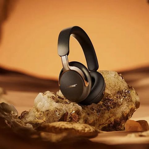 картинка Беспроводные наушники Bose QuietComfort Ultra Headphones 2nd Gen Desert Gold от магазина КомпьютерЦентр
