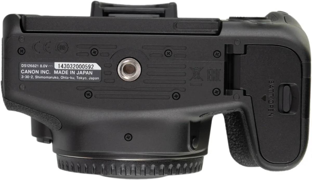 картинка Зеркальная камера Canon EOS 850D Body Black от магазина КомпьютерЦентр