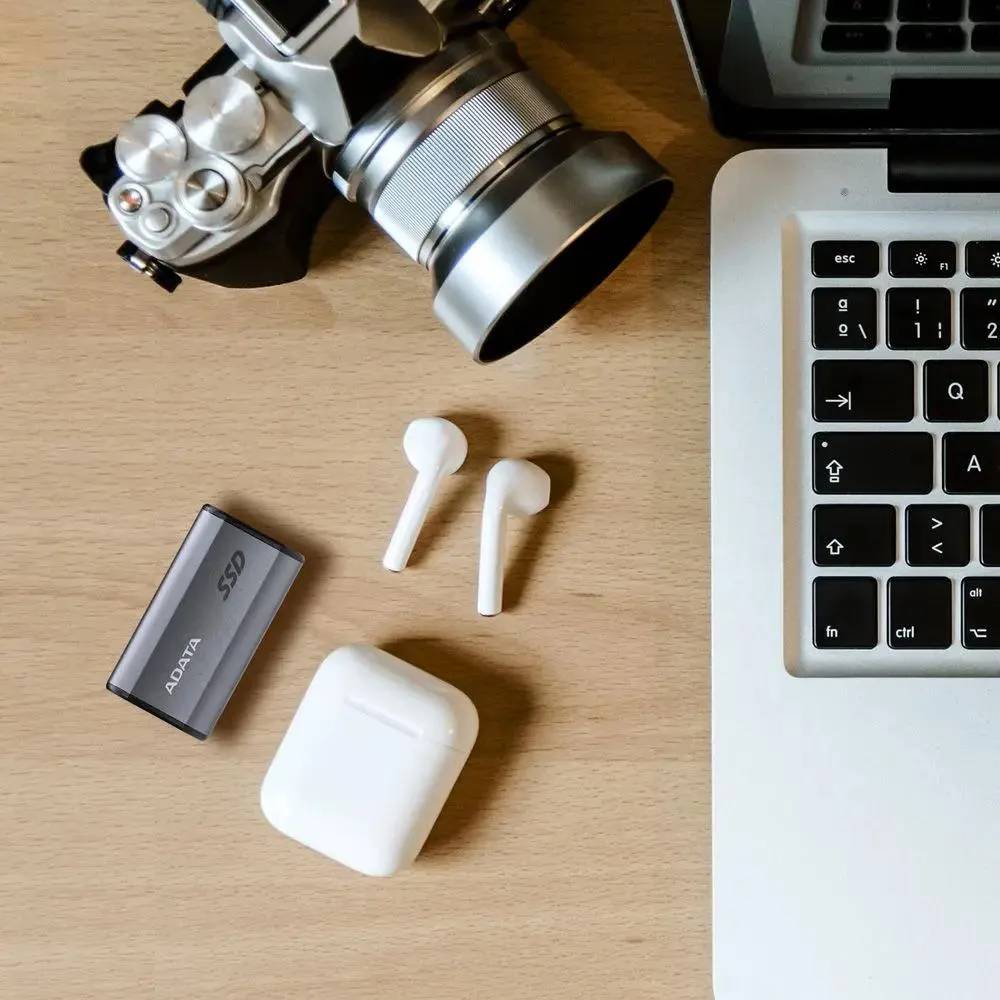 картинка SSD внешний 2Тб A-DATA External SE880 Portable, Gray (AELI-SE880-2TCGY) от магазина КомпьютерЦентр