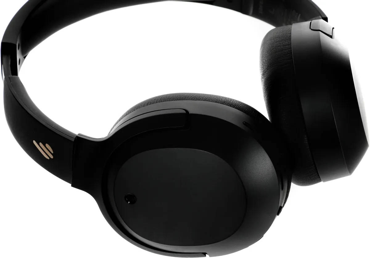 картинка Bluetooth гарнитура Edifier W820NB Black от магазина КомпьютерЦентр