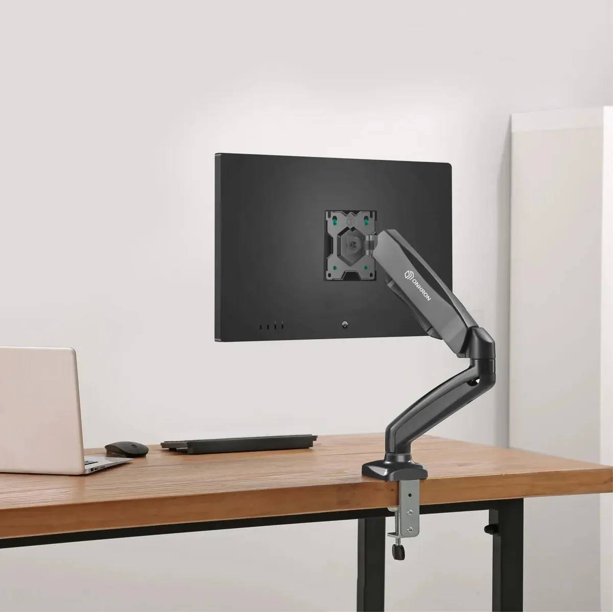 картинка Кронштейн (крепление) настольное для монитора ONKRON G80 13''-32'', чёрный от магазина КомпьютерЦентр