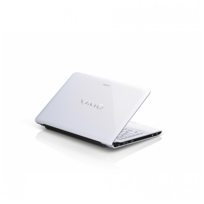 картинка Ноутбук Sony Vaio SV-E1111M1R/W White (SV-E1111M1R/W) от магазина КомпьютерЦентр