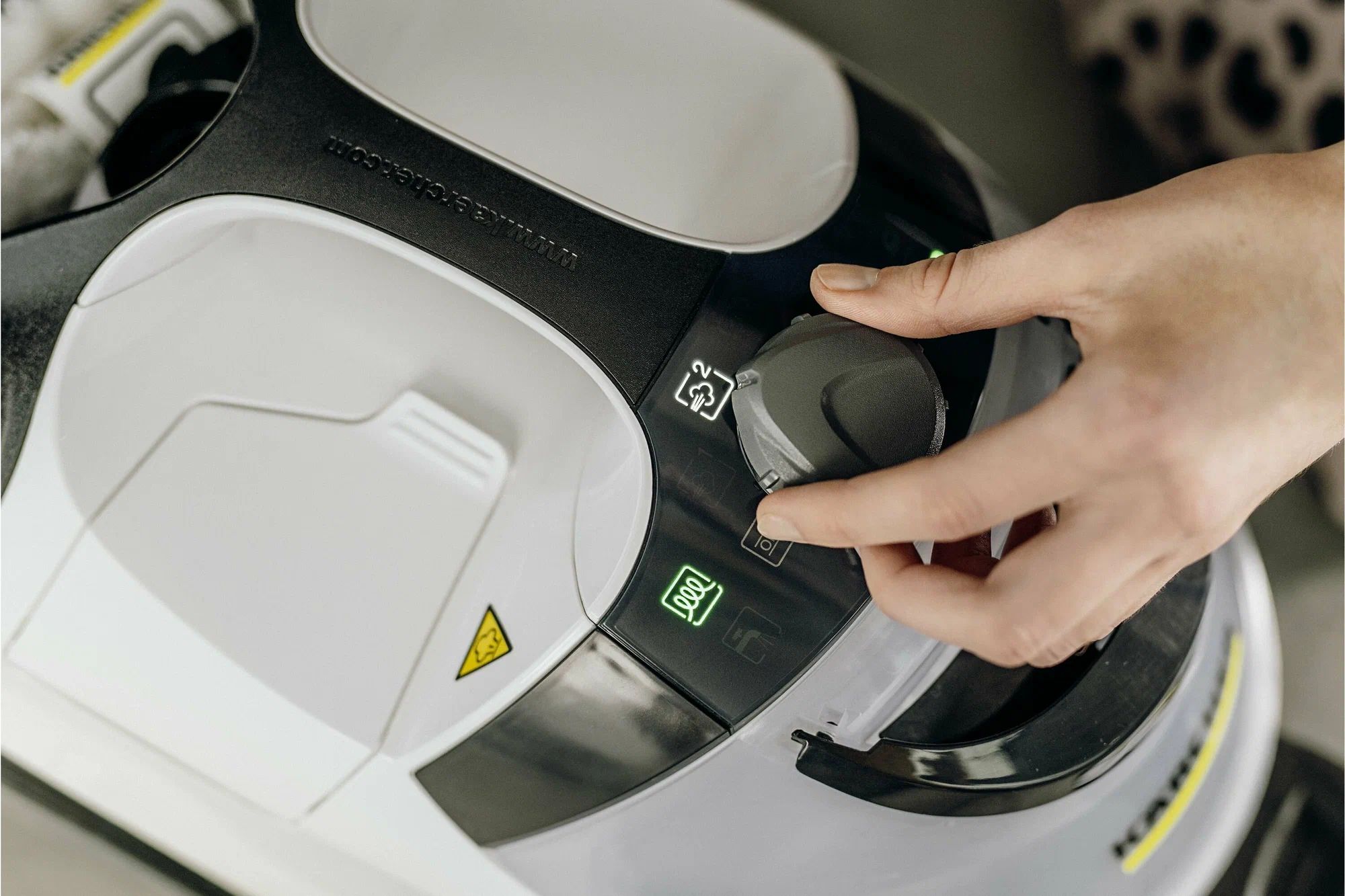 картинка Пароочиститель KARCHER SC 5 Iron от магазина КомпьютерЦентр