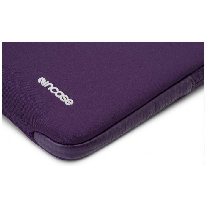 картинка Чехол InCase Neoprene Pro Sleeve Aubergine for MacBook Air 13'' (CL60234) от магазина КомпьютерЦентр