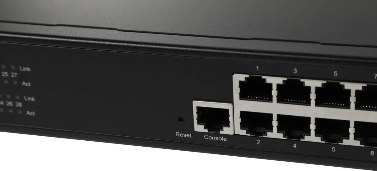 картинка Switch 24-port Cudy GS2024S2 (L2) 24x1Гбит/ с 4SFP управляемый от магазина КомпьютерЦентр