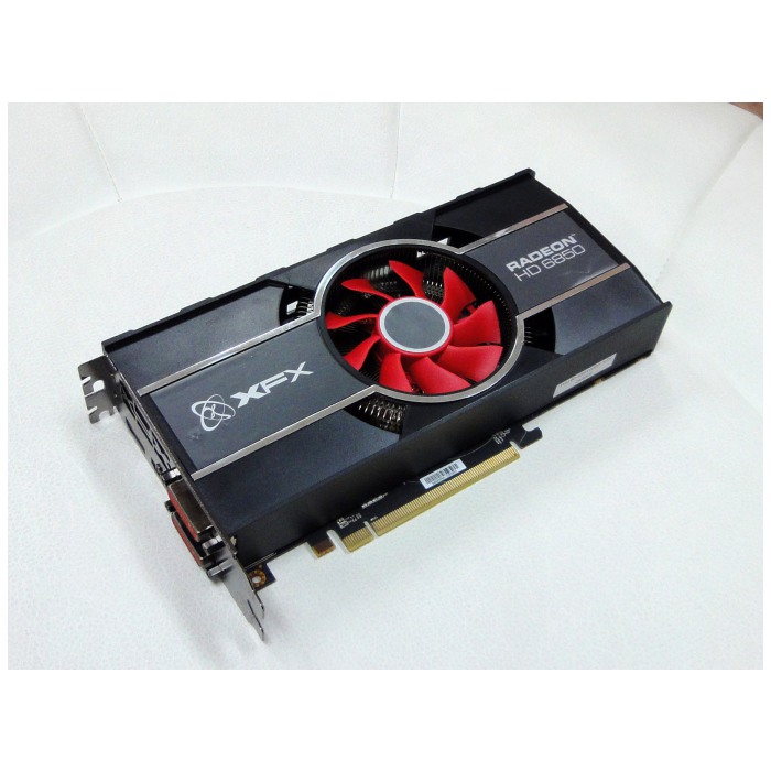 картинка Видеокарта XFX ATI 6850 1Gb DDR5 OC (HD-685X-ZNDC) от магазина КомпьютерЦентр
