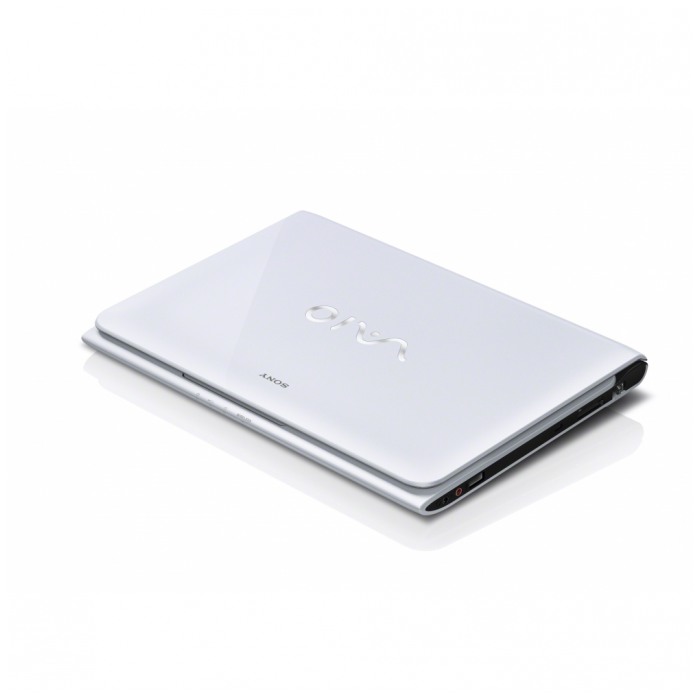 картинка Ноутбук Sony Vaio SV-E1111M1R/W White (SV-E1111M1R/W) от магазина КомпьютерЦентр