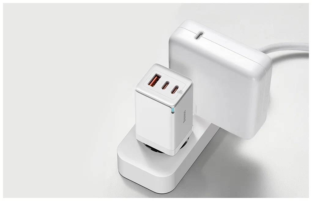 картинка СЗУ Baseus GaN5 Pro Fast Charger 2C+U 65W EU White (With Cable Type-C to Type-C 100W 1m Black) CCGP120202 от магазина КомпьютерЦентр