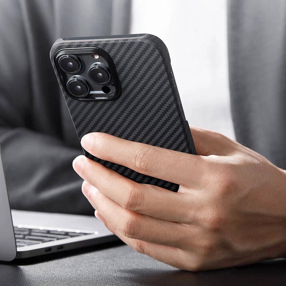 картинка Усиленный чехол PITAKA MagEZ Case Pro 3 для iPhone 14 Pro MAX 6.7'', черный/ серый (Black/ Grey Twill) 1500D от магазина КомпьютерЦентр