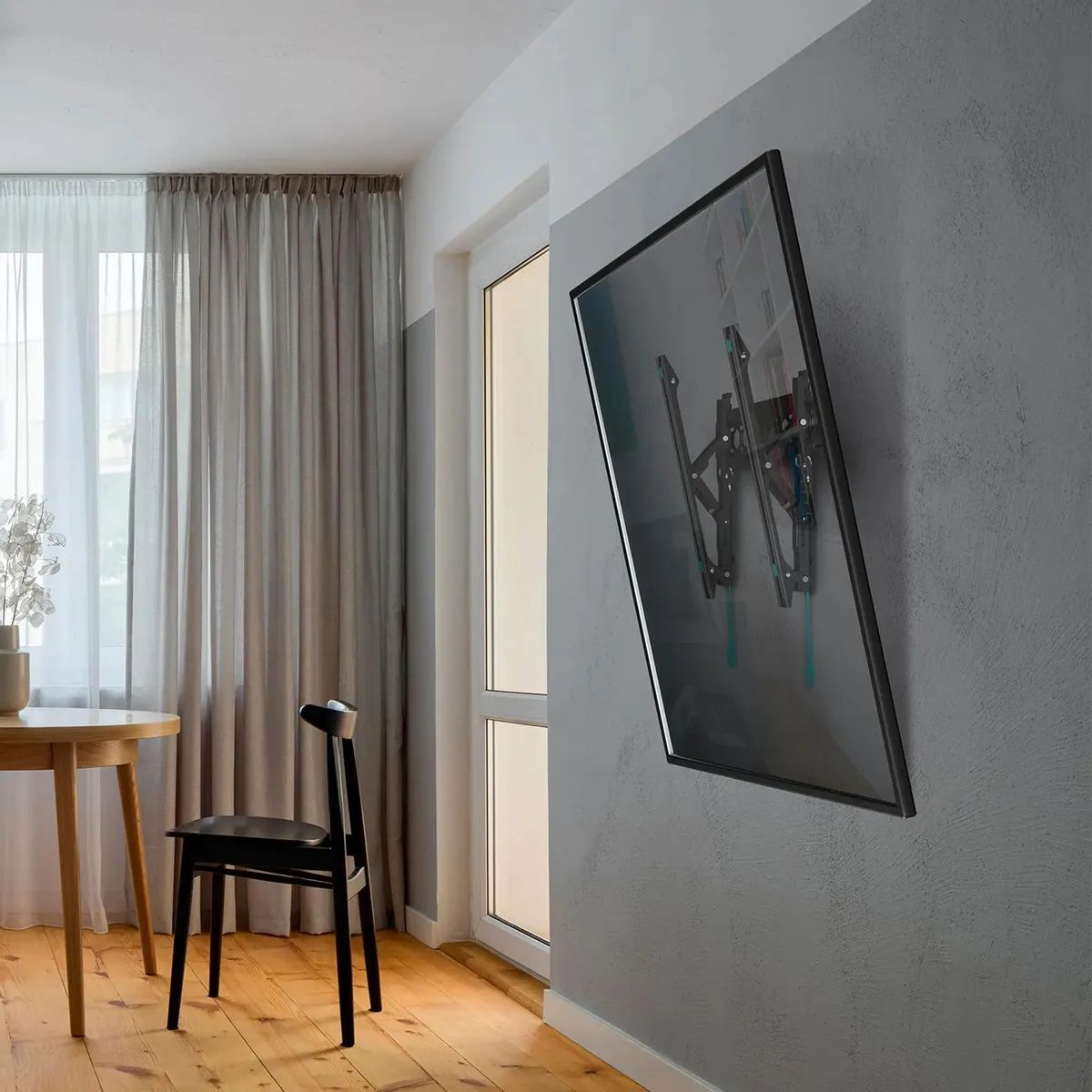 картинка Крепление Onkron TM5 черный 32''-70'' настенный, наклон от магазина КомпьютерЦентр
