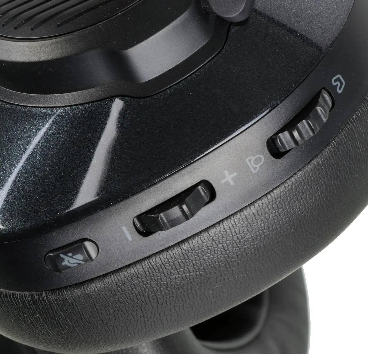 картинка Гарнитура игровая JBL Quantum 400 Black от магазина КомпьютерЦентр