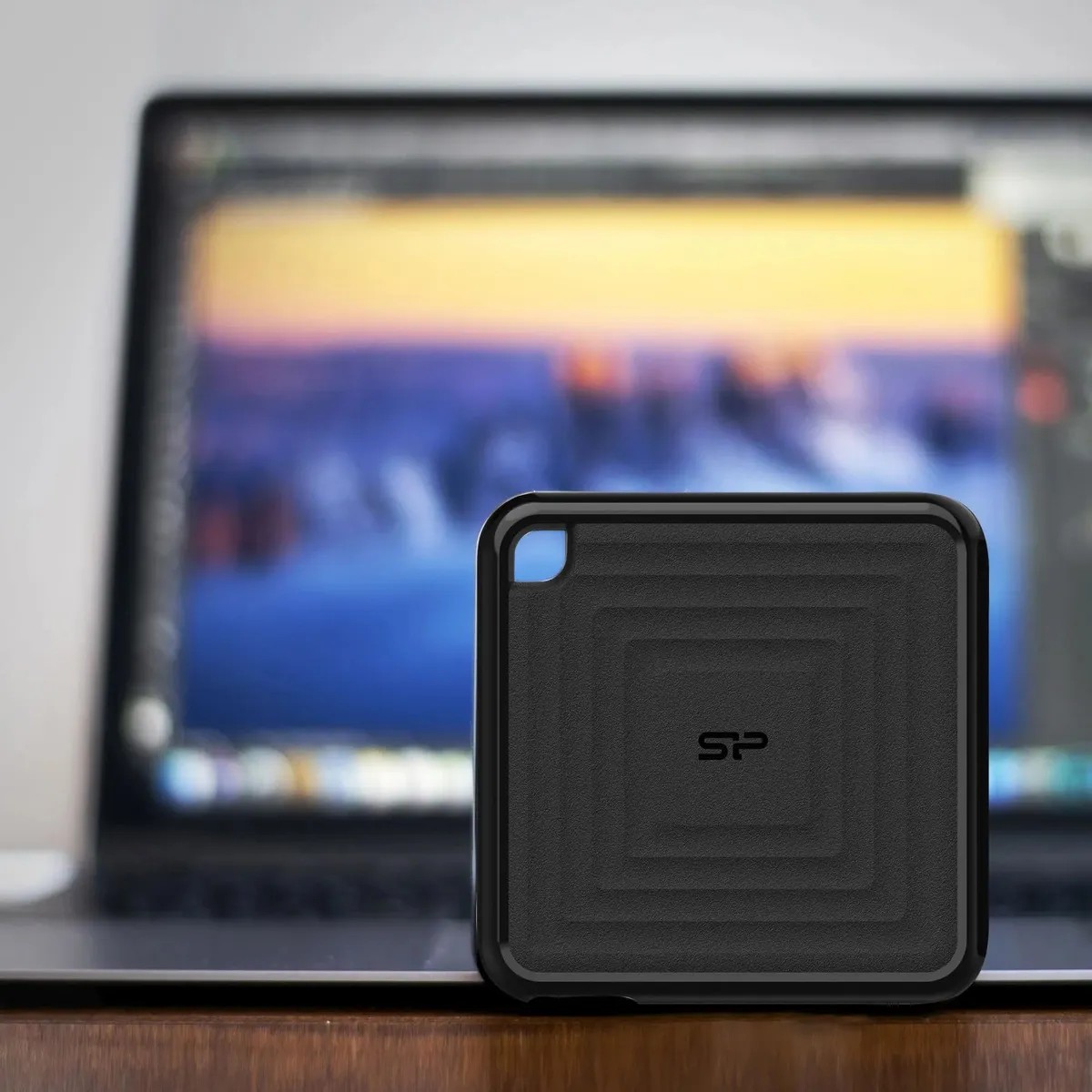картинка SSD внешний 512Gb 1.8'' SiliconePower PC60 USB3.2 Type-C Black (SP512GBPSDPC60CK) от магазина КомпьютерЦентр