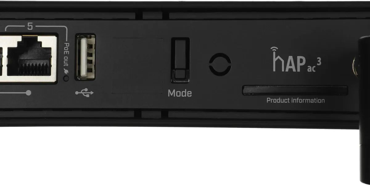 картинка Роутер беспроводной MikroTik hAP ac3 (RBD53IG-5HACD2HND) AC1200 10/ 100/ 1000BASE-TX черный от магазина КомпьютерЦентр